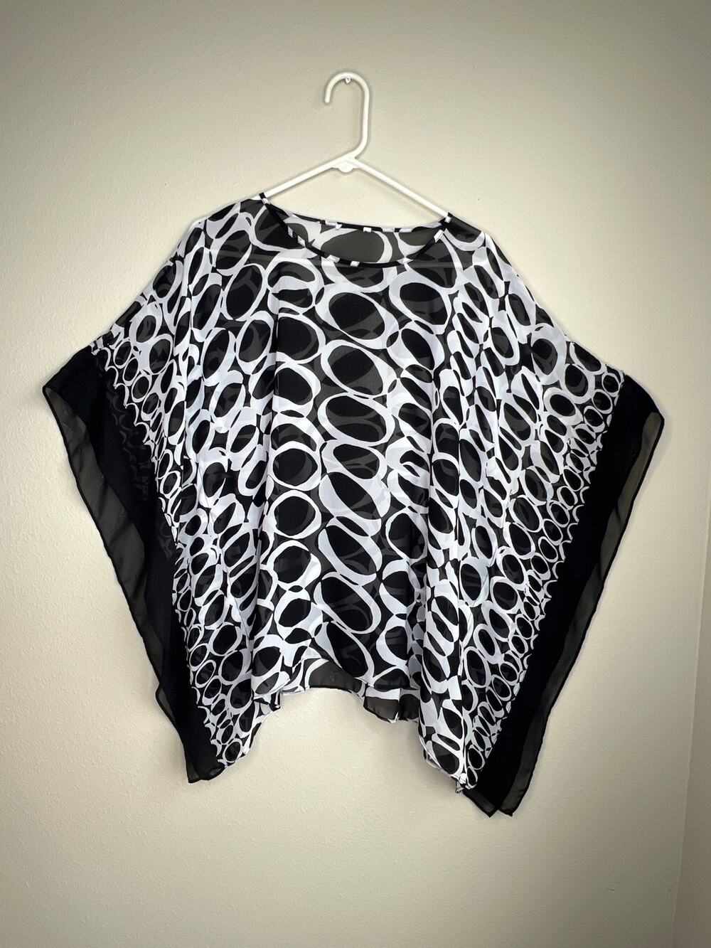 Susan Graver QVC Black White Sheer Chiffon Scarf Top Poncho Kimono Overlay